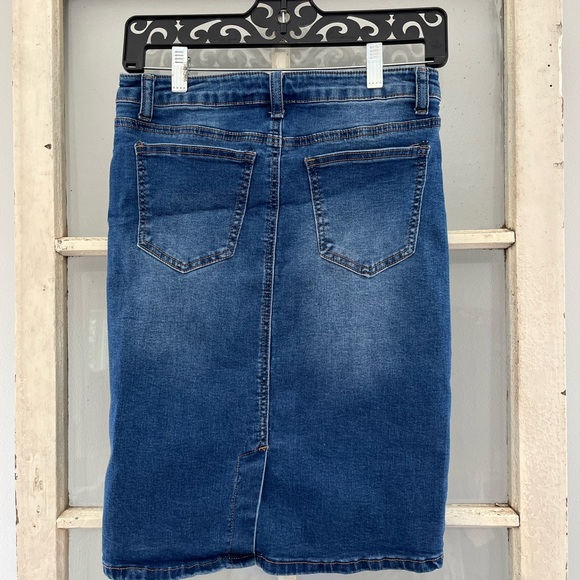 Satin Doll Denim Skirt ! Size S with square rhinestone accents ! - Picture 2 of 3